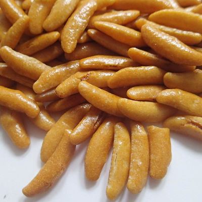 comprar Bocado original curruscante al por mayor de las galletas del arroz de la galleta del arroz del arare de Kakinotane pequeño online manufacture