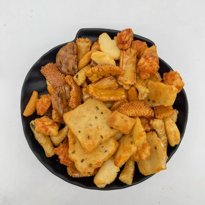 comprar Galletas de arroz con sabor salado, crujiente y agradable para la familia. online manufacture