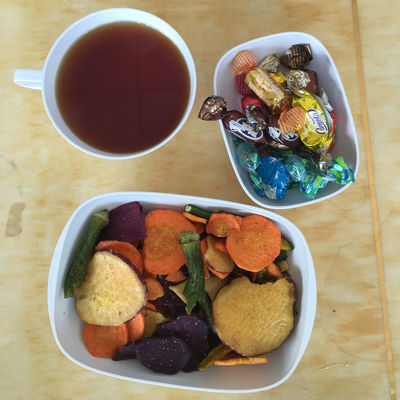 Buen precio Las frutas y verduras secadas curruscantes de la comida sana mezclaron los bocados Fried Sweet Potato Chips en línea