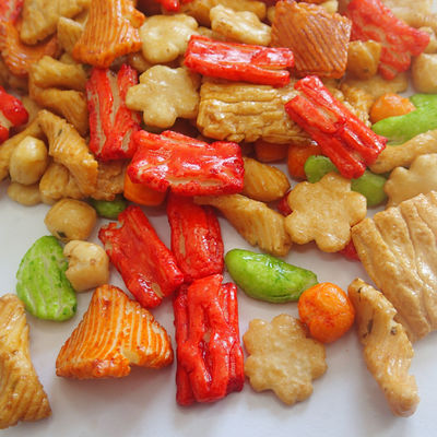 Buen precio galletas japonesas Sugar Malto Dextrin bajo del arroz de la salsa de soja 7.5kg en línea